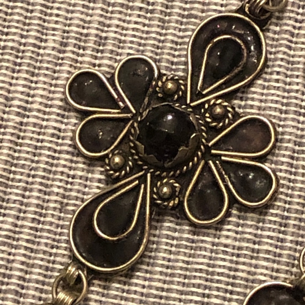 Vintage Black Balinese inspired earrings - Picture 6 of 10